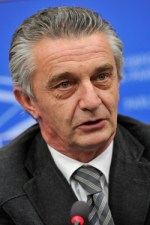 On.-Scott+á-24-11-2011