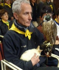 agricoltore Coldiretti con falco