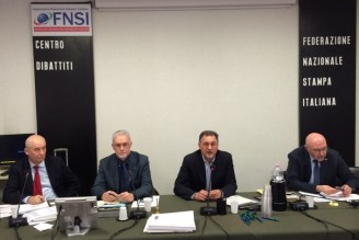La presidenza UNAGA: Roberto Zalambani, Efrem Tassinato, Mimmo Vita, Giovanni Rossi (FNSI)